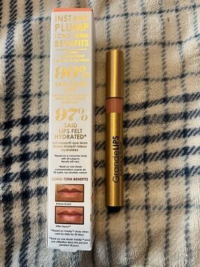 GrandeLIPS Instant Plump Lip Plumper - Peachy Nude